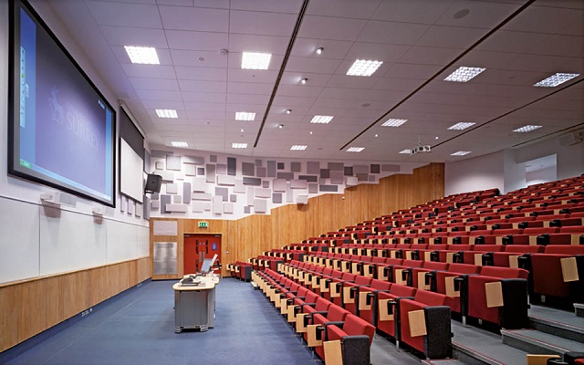 7月31日萨里大学访问恒盛娱乐总部