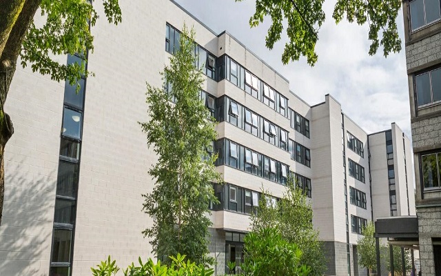 斯特灵大学宿舍公寓.jpg