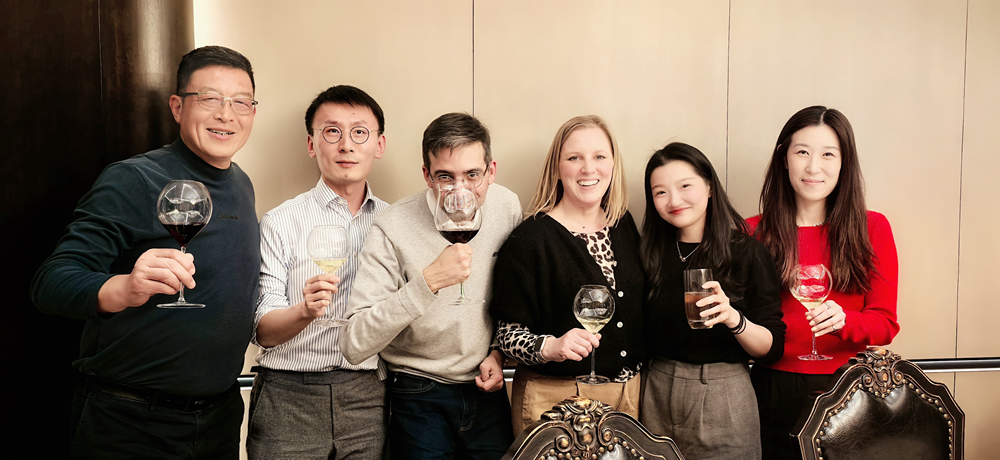 恒盛娱乐总裁与巴斯大学副校长等合影